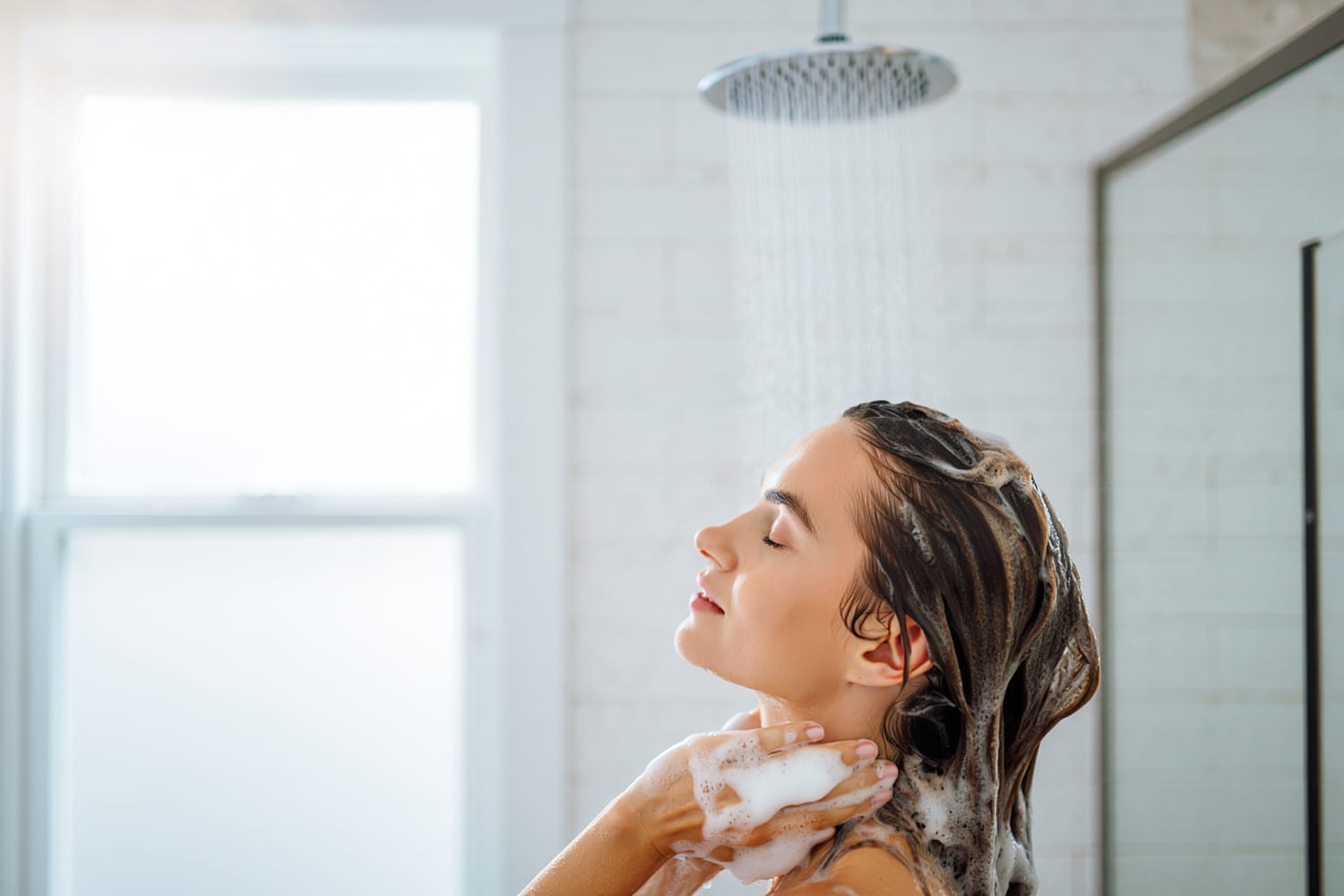 this simple gesture repairs the fiber in depth without going to the hairdresser this simple gesture repairs the fiber in depth without going to the hairdresser