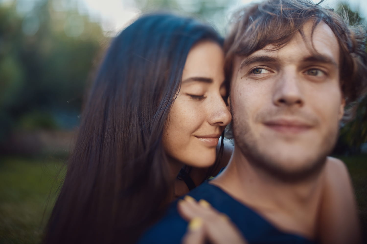 Je l'aime plus que lui : que faire ?