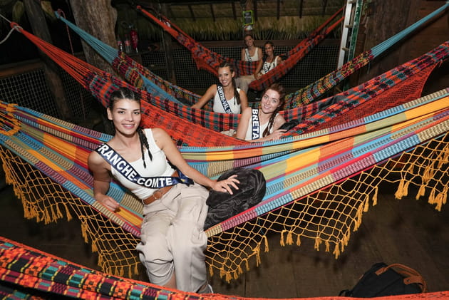 Les Miss ont dormi sur des hamacs pendant toute une nuit&nbsp;!