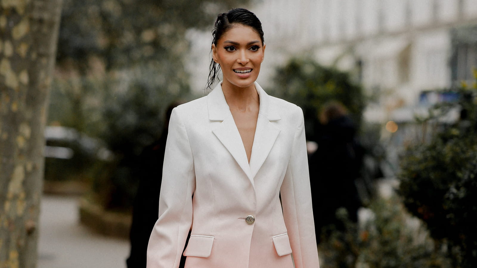 Ces 40 looks sont hyper inspirants pour porter le tailleur comme une boss