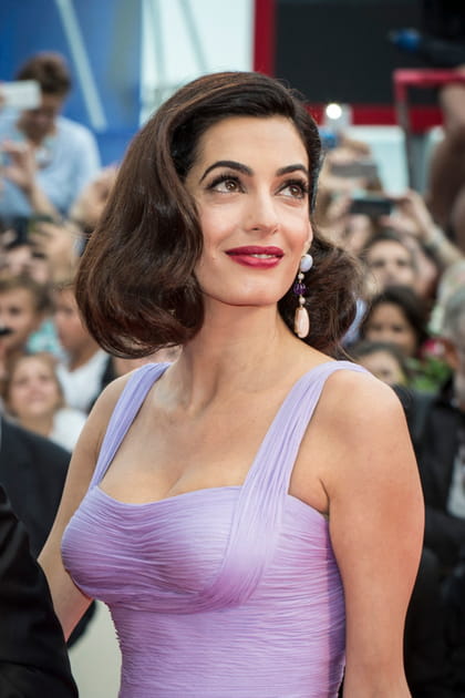 Les cheveux courts d'Amal Clooney