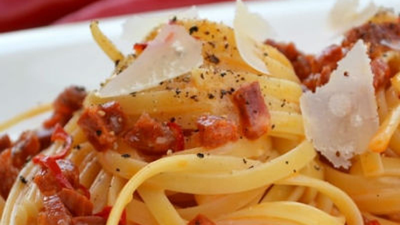 Pâtes Linguine au chorizo et piment rouge