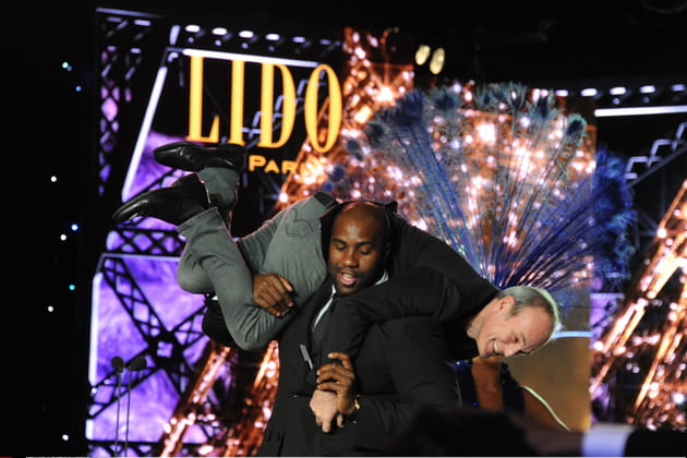Laurent Baffie et Teddy Riner ont fait un remake musclé des danses du Lido