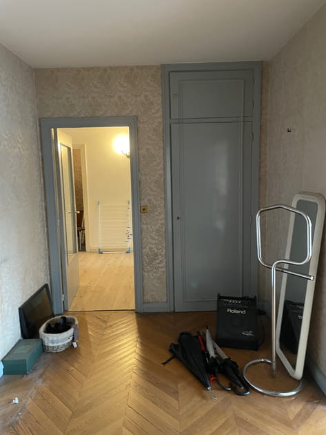 Avant&nbsp;: une entr&eacute;e encombr&eacute;e et pas am&eacute;nag&eacute;e