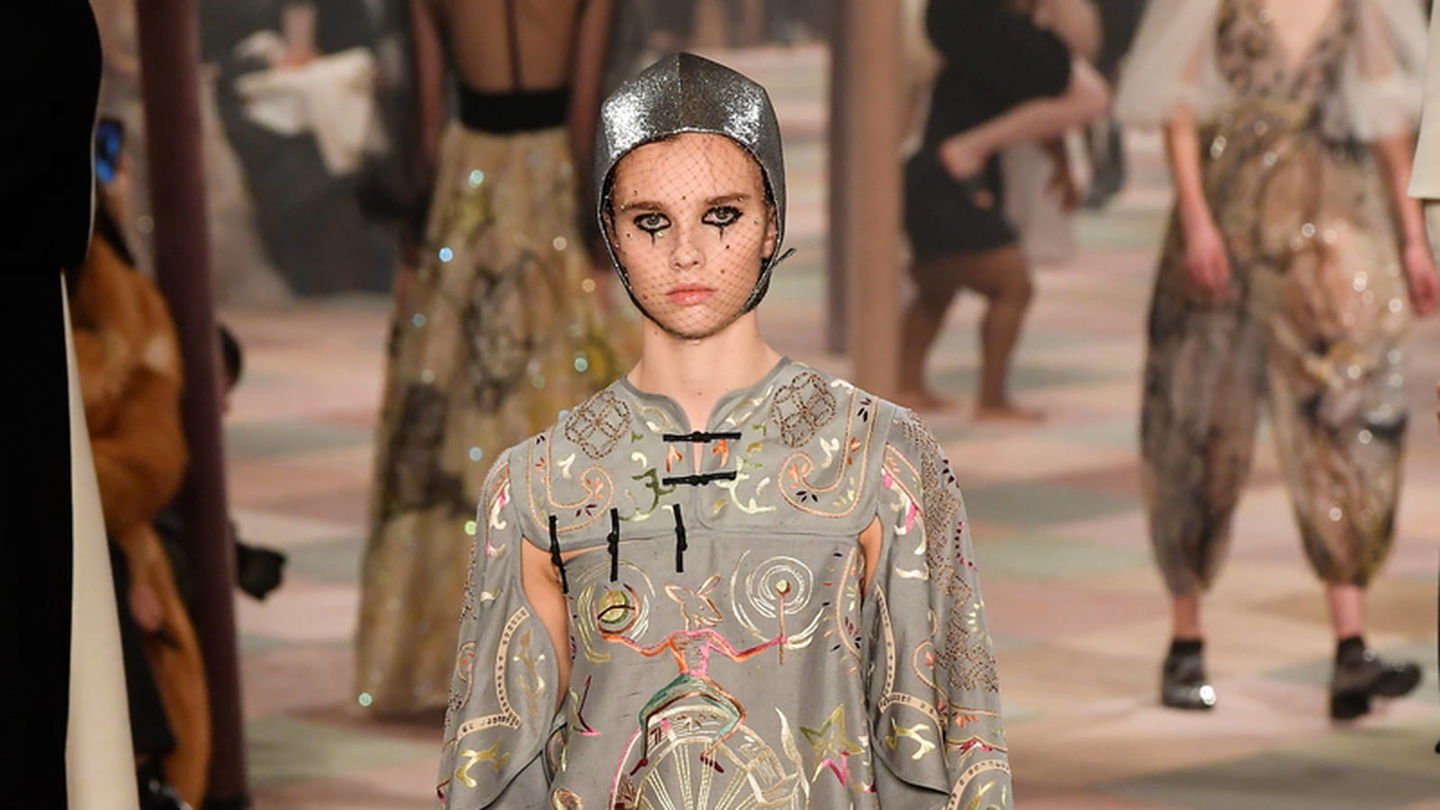 Look 25