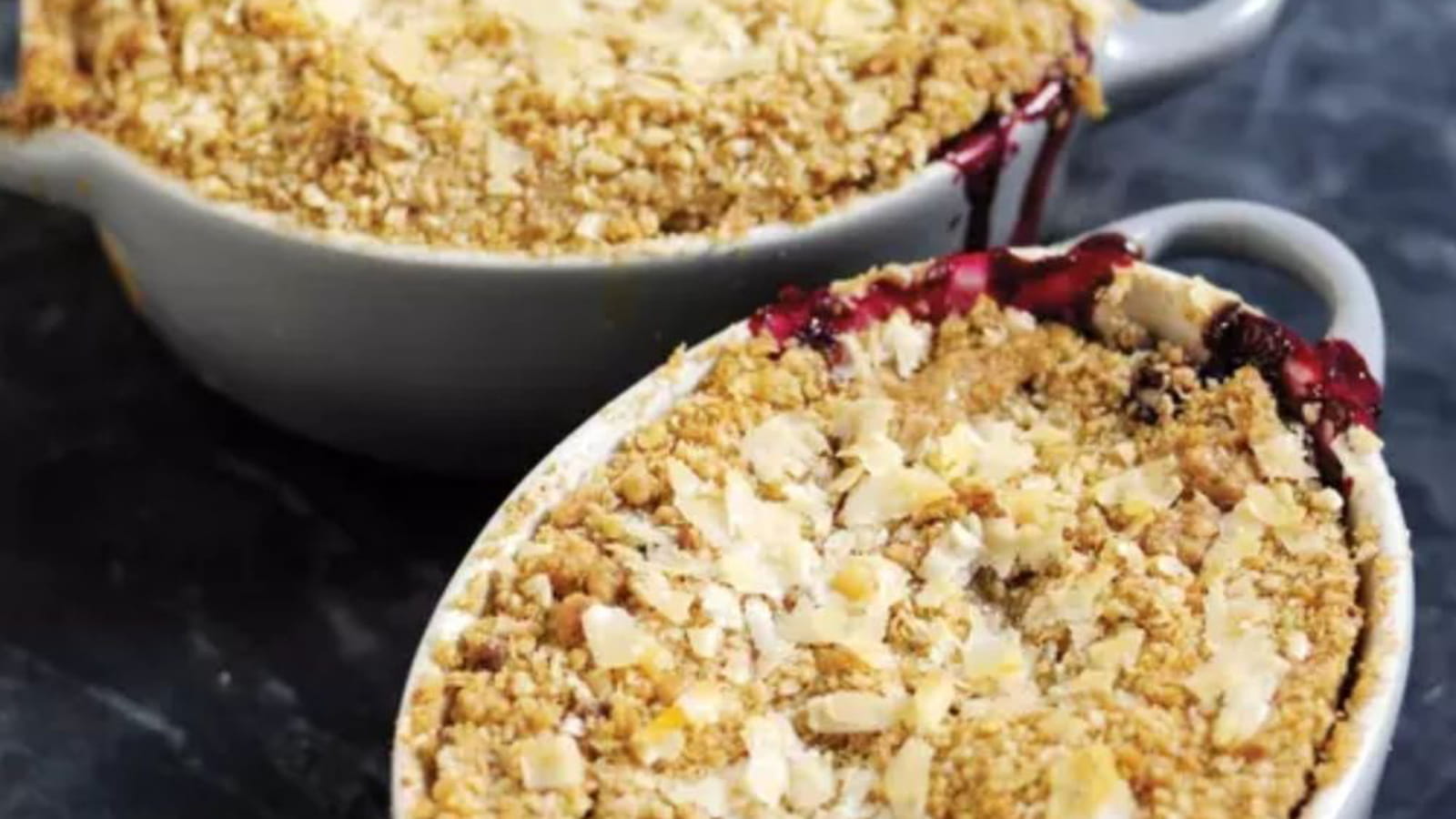 Crumble de fruits rouges au Parmigiano Reggiano