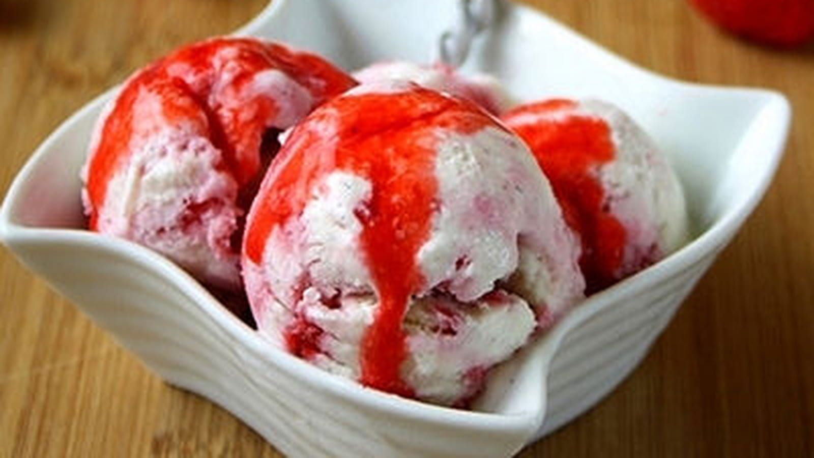 Glace vanille et fraise (sans sorbetière)