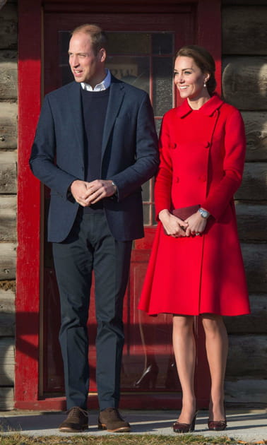 Le manteau rouge long de Kate Middleton