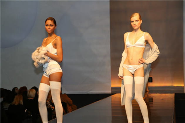 Jeunes filles en fleur