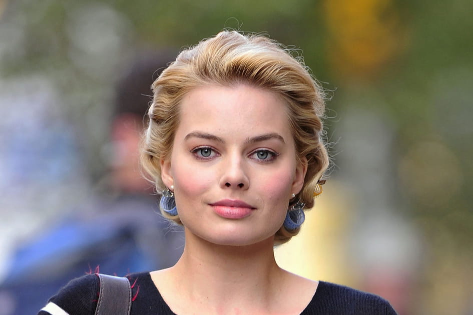 La coupe de cheveux r&eacute;tro de Margot Robbie
