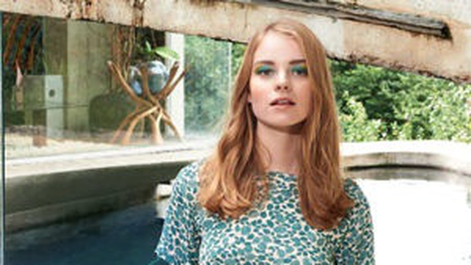 Robe bleutée de Jolie Jolie