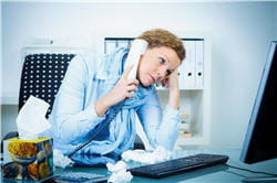 le stress favorise l'apparition des crises migraineuses.