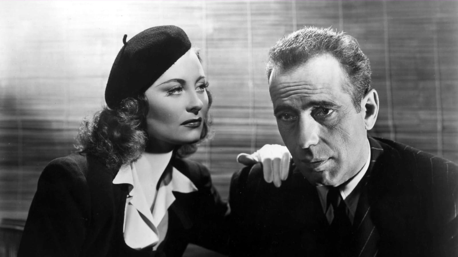 Au côté d'Humphrey Bogart dans "Passage pour Marseille", 1944
