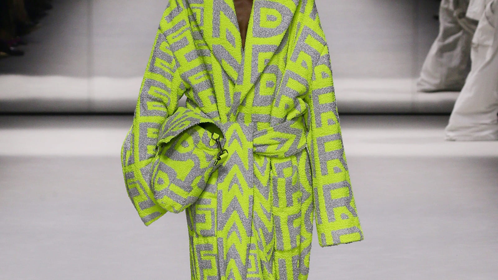 Look 49
