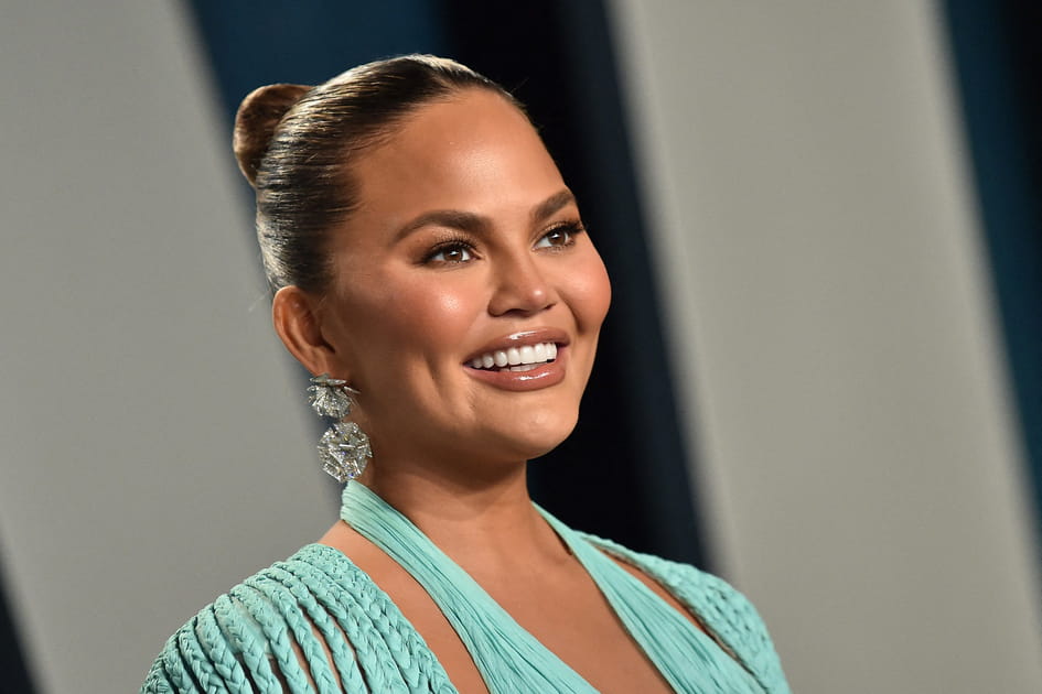 Le chignon de danseuse tir&eacute; de Chrissy Teigen