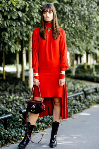 Clara Luciani au show Chlo&eacute;