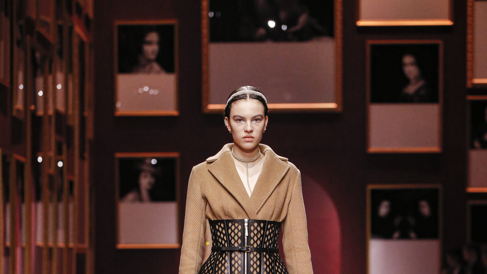 Look 73