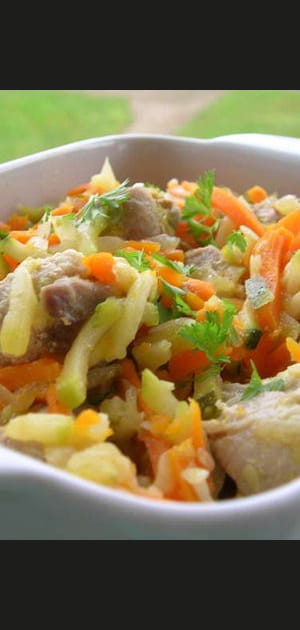 Saut&eacute; de porc aux petits l&eacute;gumes