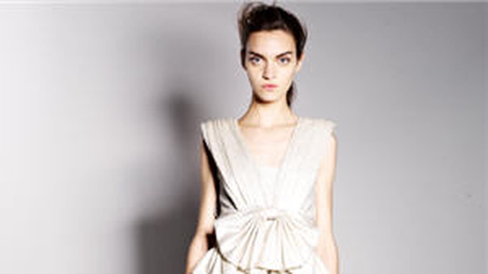 La robe ivoire de Viktor & Rolf