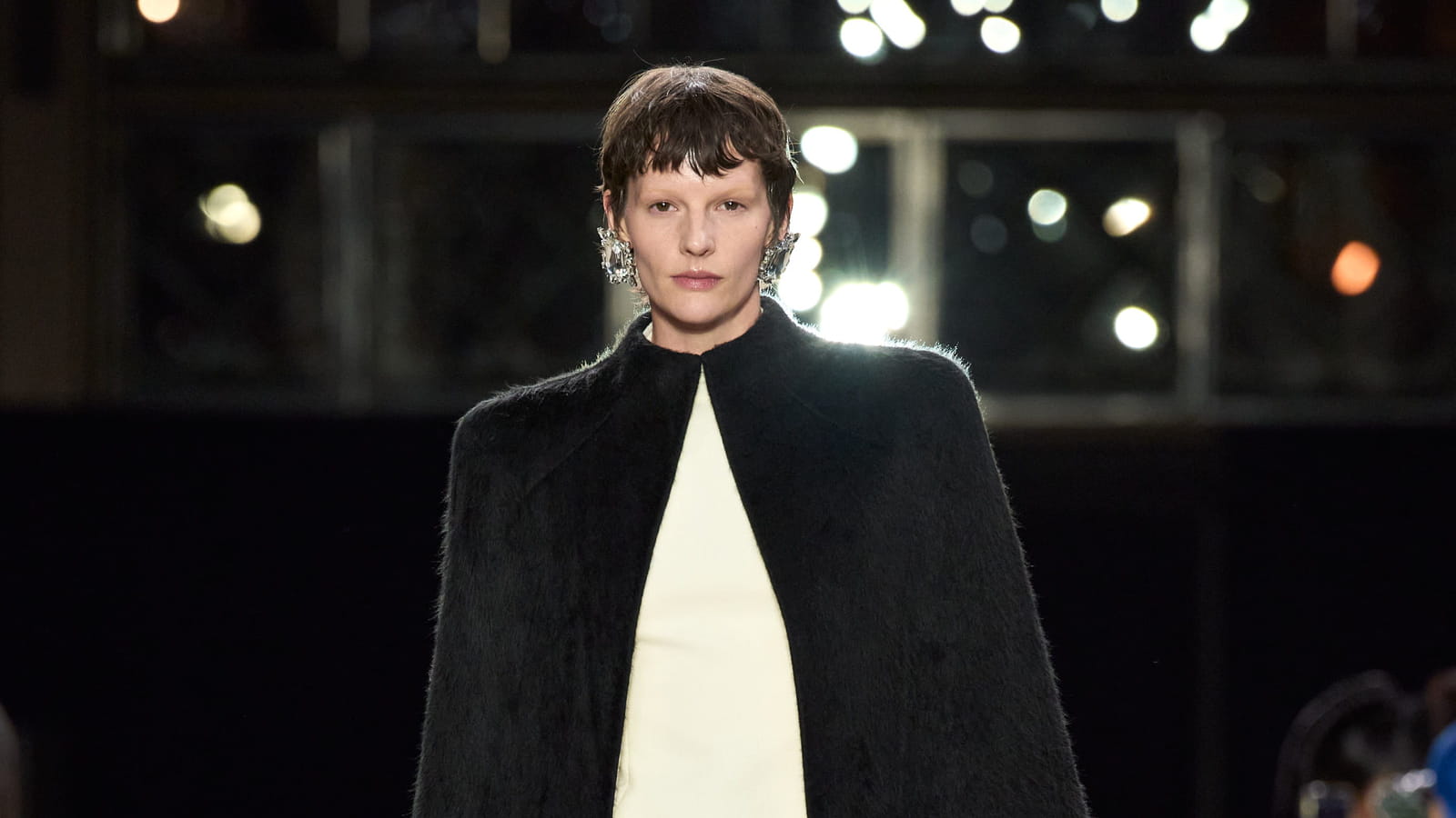 Look 3