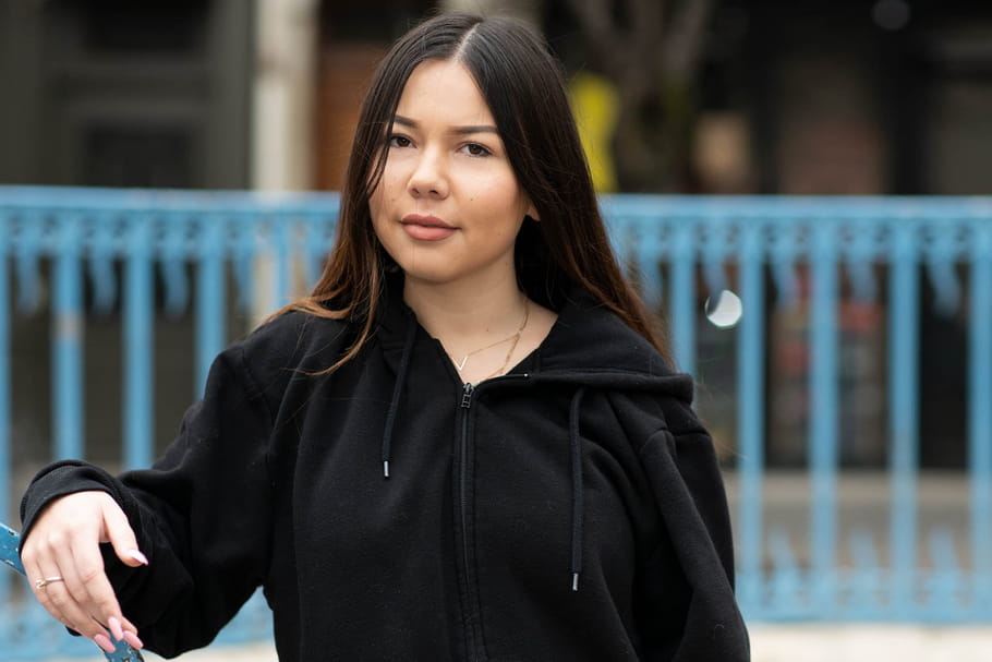 Née par GPA, Valentina, 19 ans, se bat pour sa famille