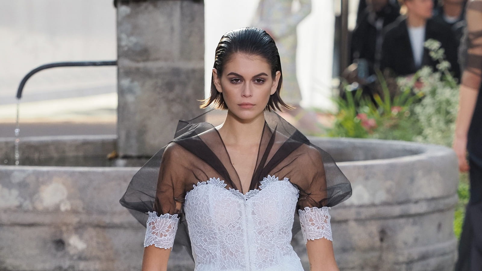 Look 37