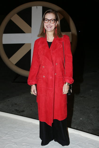 Carole Bouquet au d&eacute;fil&eacute; Chanel