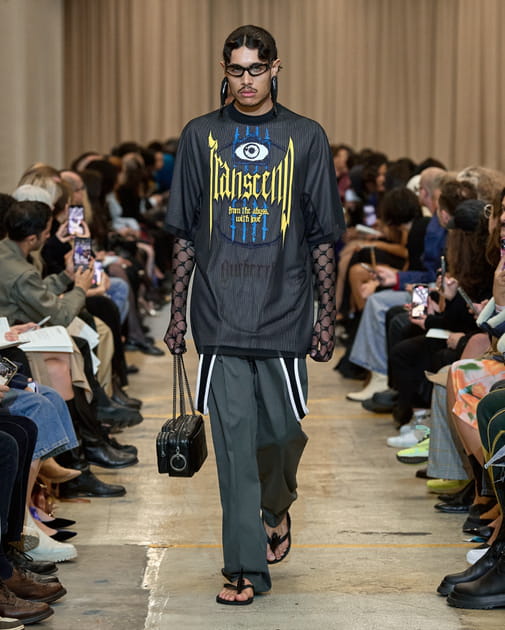 Look 14&nbsp;du d&eacute;fil&eacute; Burberry