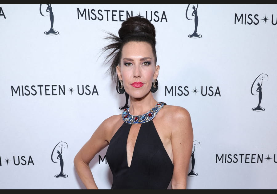 Le chignon g&eacute;ant d'Alie Ward