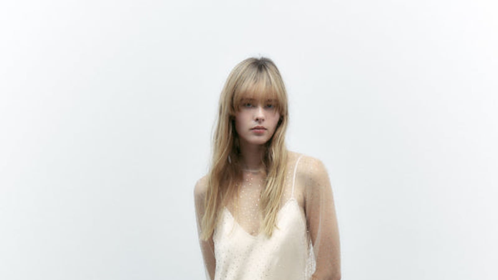 Robe semi transparente Zara 