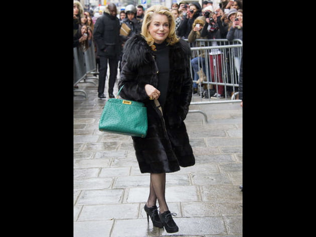 Fashion week : Catherine Deneuve au défilé Jean Paul Gaultier