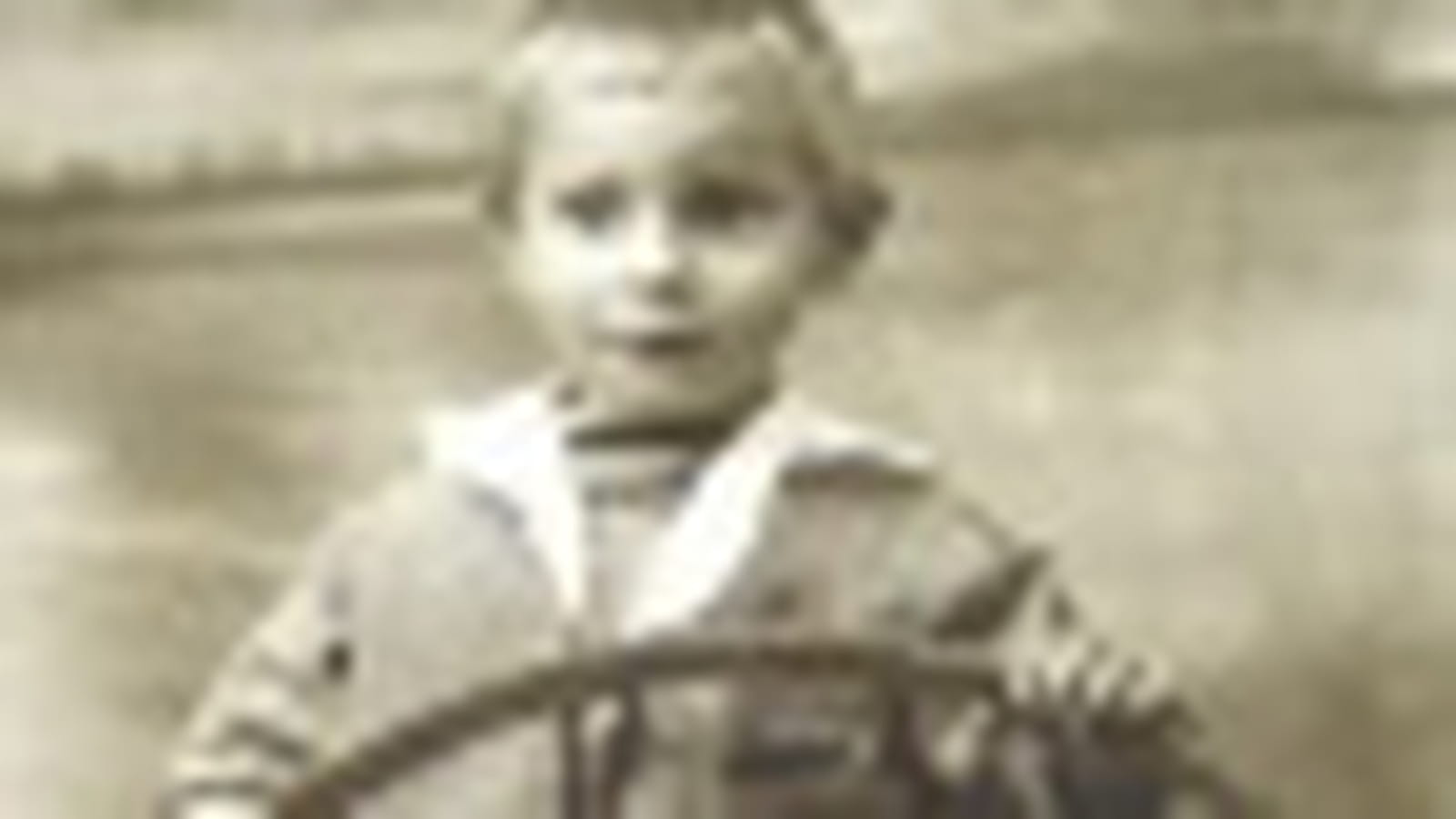 1923
