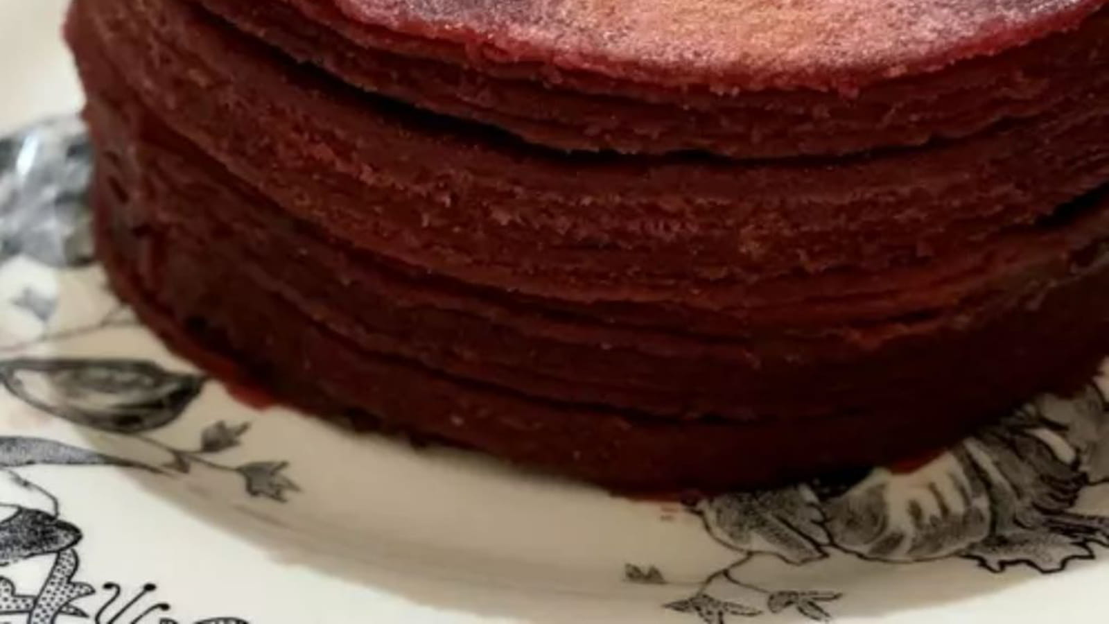 Mille crêpes à la farine de betterave