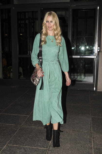 Claudia Schiffer en robe vert d'eau