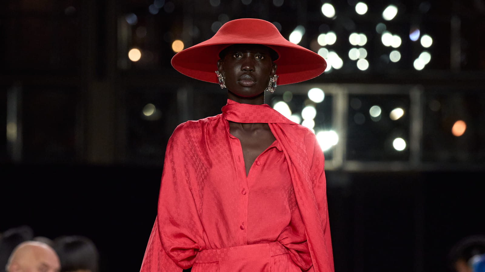 Look 25
