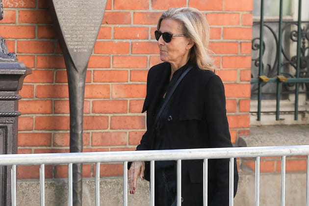 Claire Chazal s'est rendue aux obs&egrave;ques de Nadia Far&egrave;s apr&egrave;s celles de Nathalie Baye