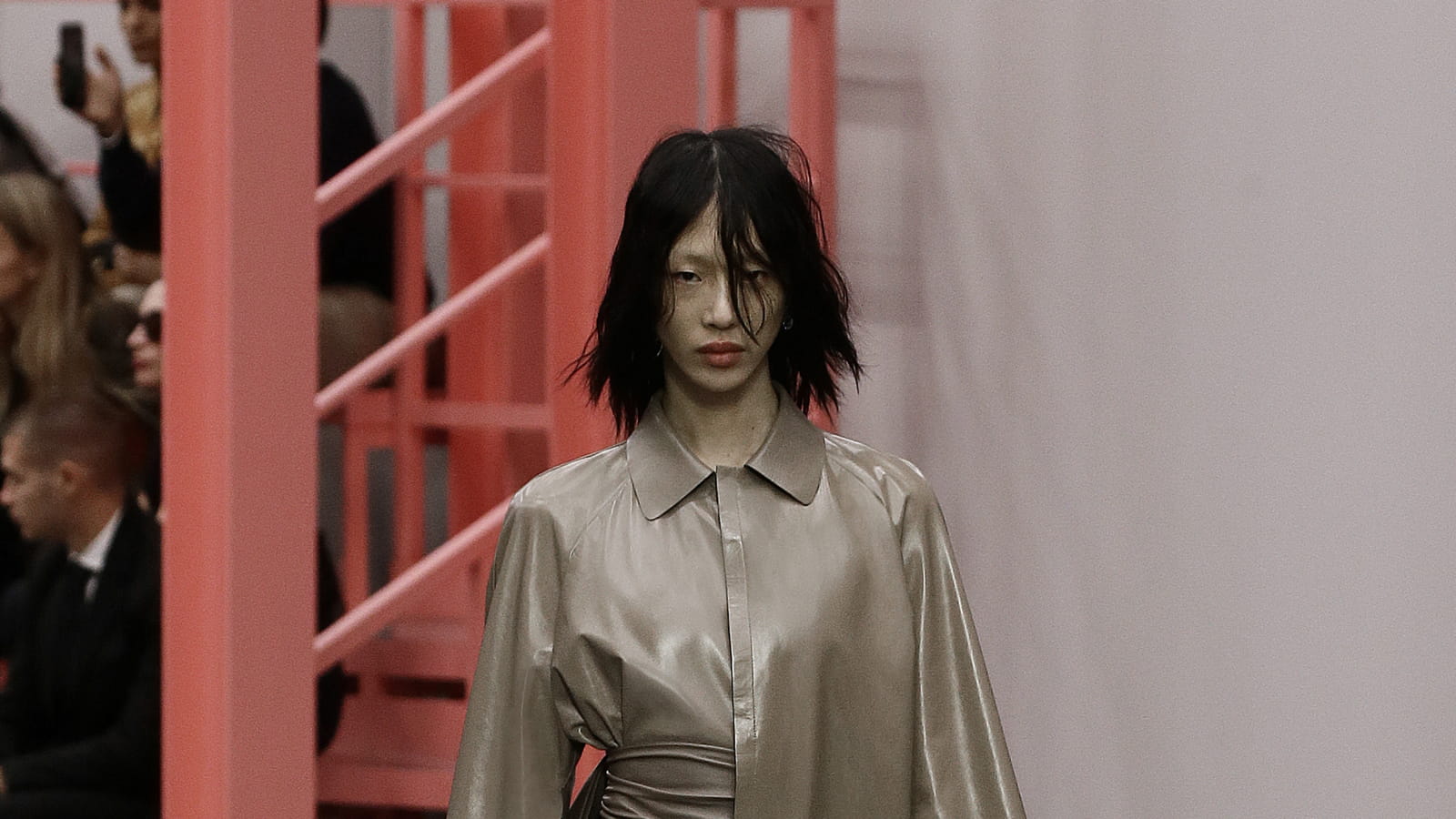 Look 32