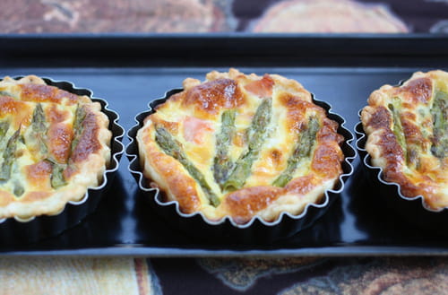 Tartelettes asperges, chèvre et saumon