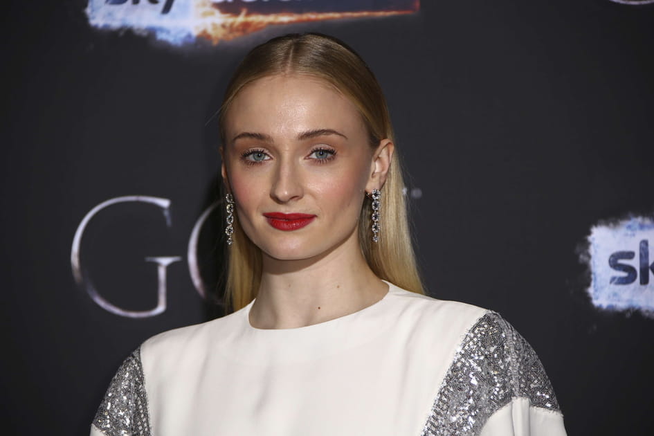 TOP&nbsp;: Sophie Turner et sa bouche rouge glamour