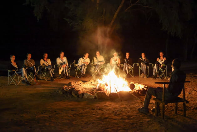 Voyage de préparation de Miss France 2025 : Feu de camp en pleine nature