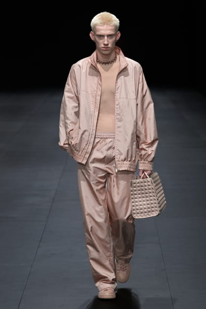 Look 24&nbsp;du d&eacute;fil&eacute; Valentino