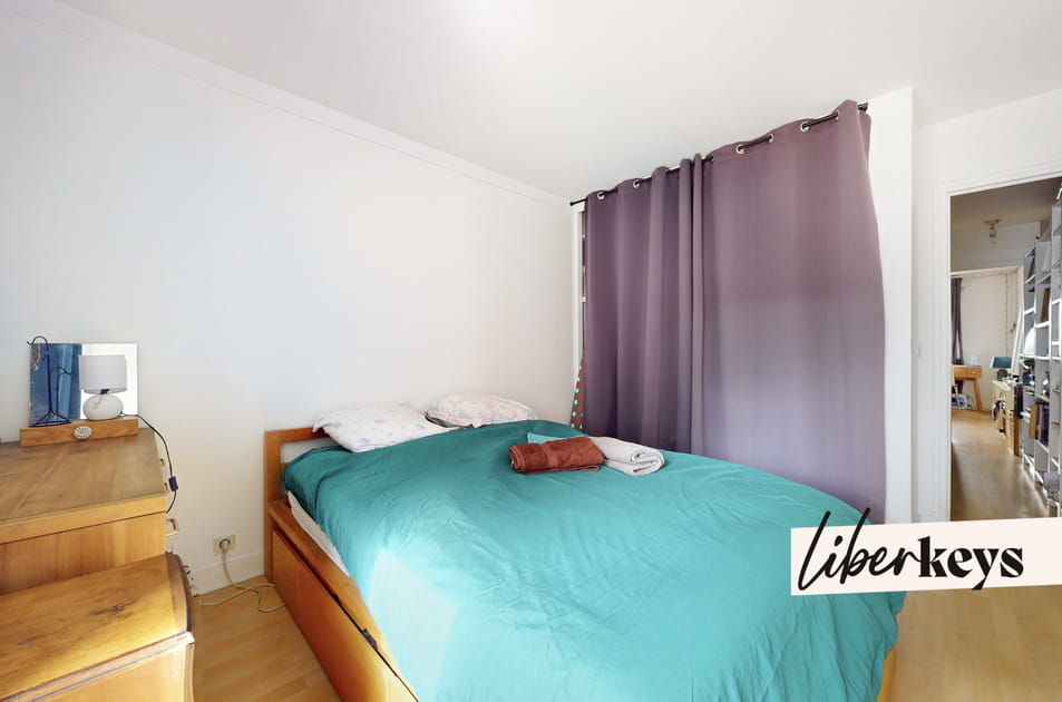 Avant&nbsp;: une chambre bigarr&eacute;e et pas tr&egrave;s accueillante