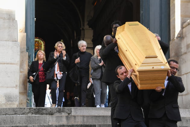 Obs&egrave;ques de Catherine Lachens&nbsp;: Francis Huster, Nicole Calfan, Pierre-Jean Chalen&ccedil;on... Les VIP font leurs adieux - PHOTOS