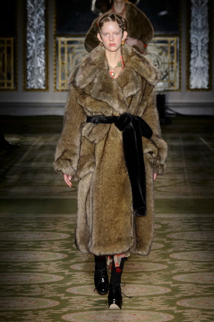 D&eacute;fil&eacute; Simone Rocha