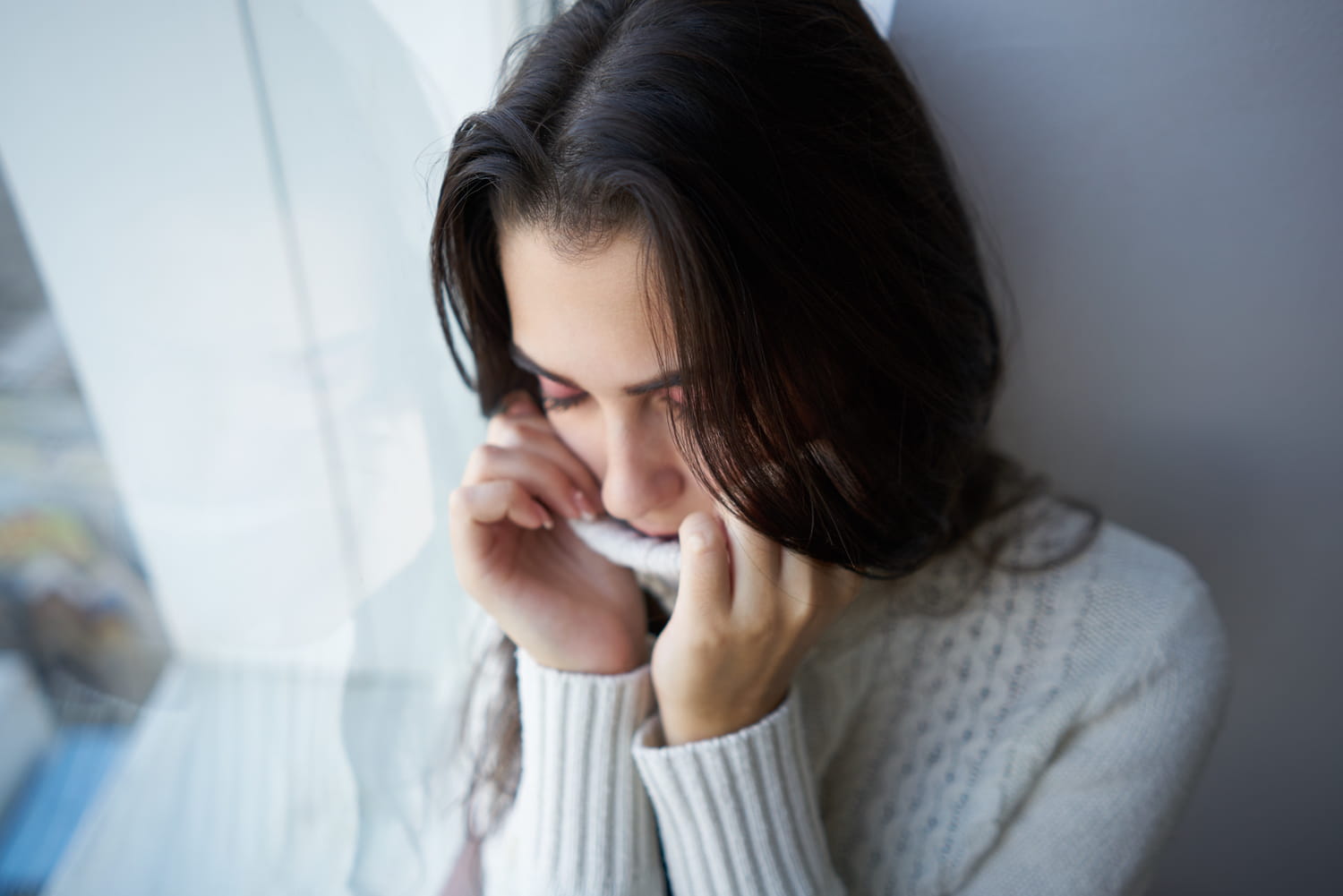 The 3 psychological signs of an emotionally unstable person: their emotions are overwhelming them The 3 psychological signs of an emotionally unstable person: their emotions are overwhelming them