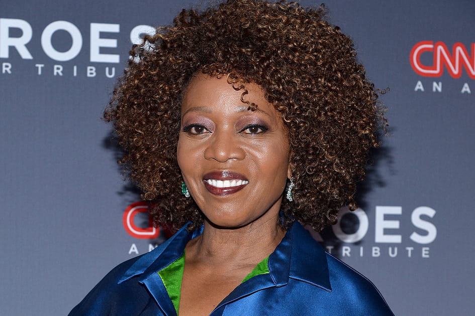 Le look glowy d'Alfre Woodard