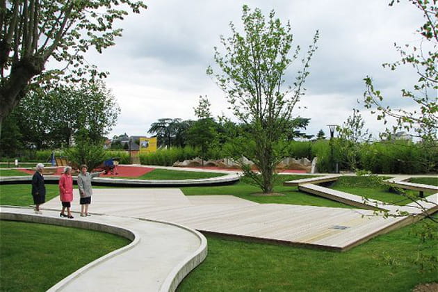 Un &eacute;crin vert pour une caserne
