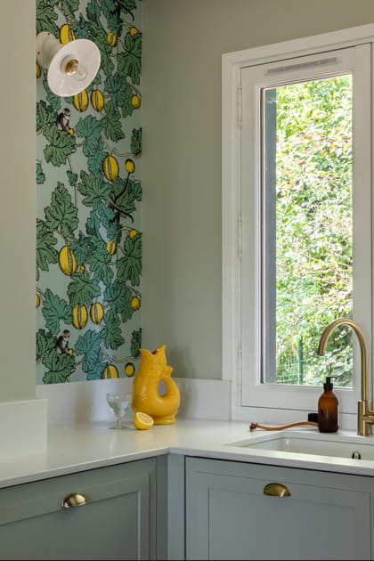 Apr&egrave;s&nbsp;: un &eacute;l&eacute;gant papier peint c&ocirc;t&eacute; cuisine