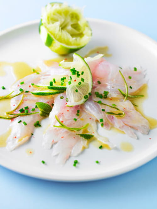 Carpaccio de bar aux pêches