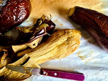 Crème d'aubergine iranienne à la menthe ("kashke bademjan") : Etape 1